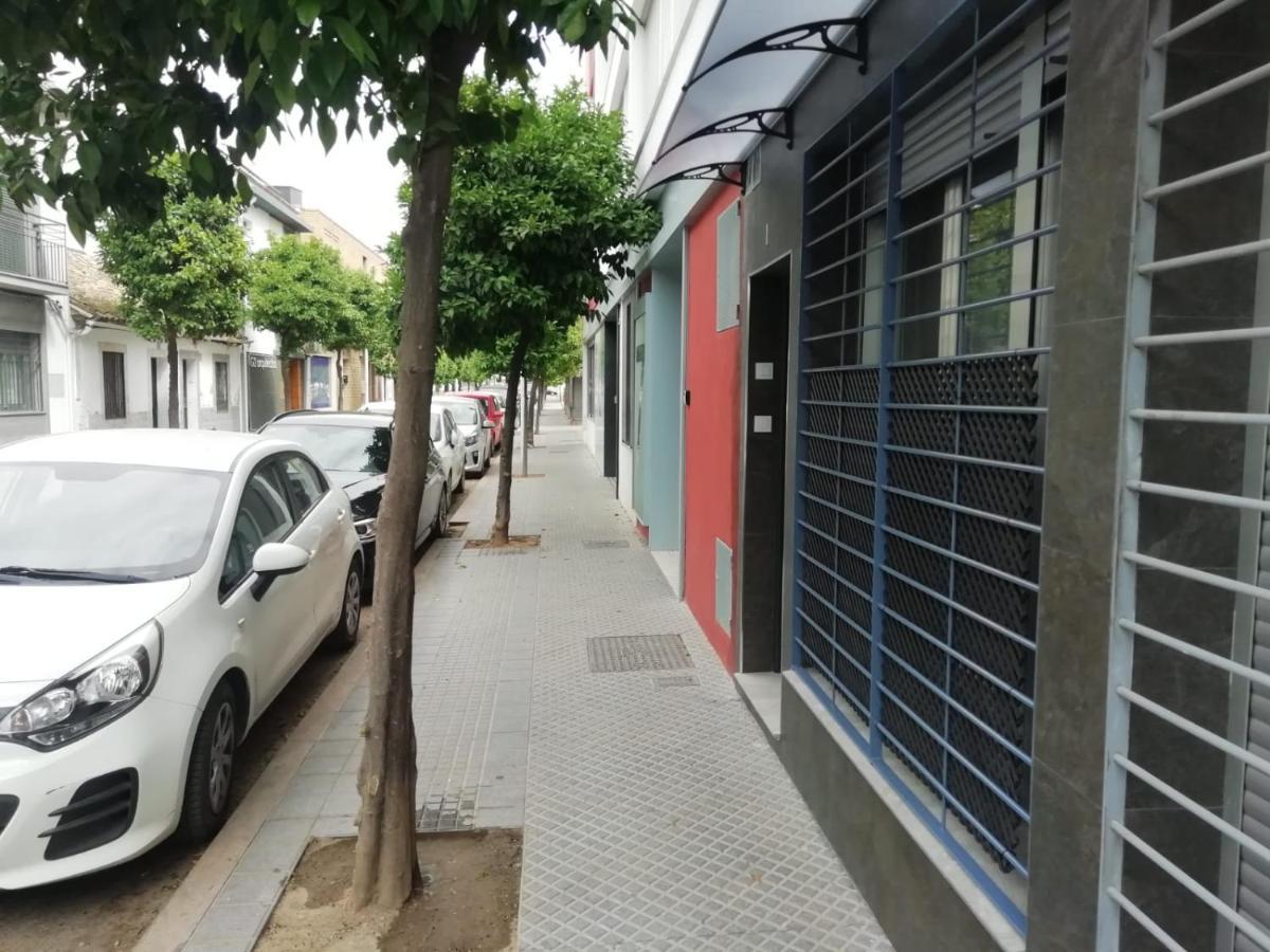 Loft La Calahorra Con Posibilidad De Aparcamiento Pregunta Por El Pack Mas Amor Córdoba Exteriör bild